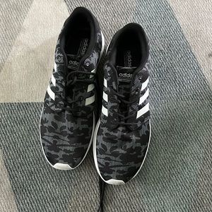 Adidas cloudfoam running shoes